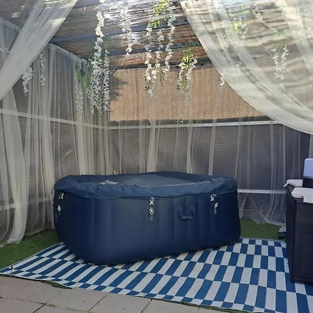 A 800 Metres Du Mythique Virage De 米萨讷